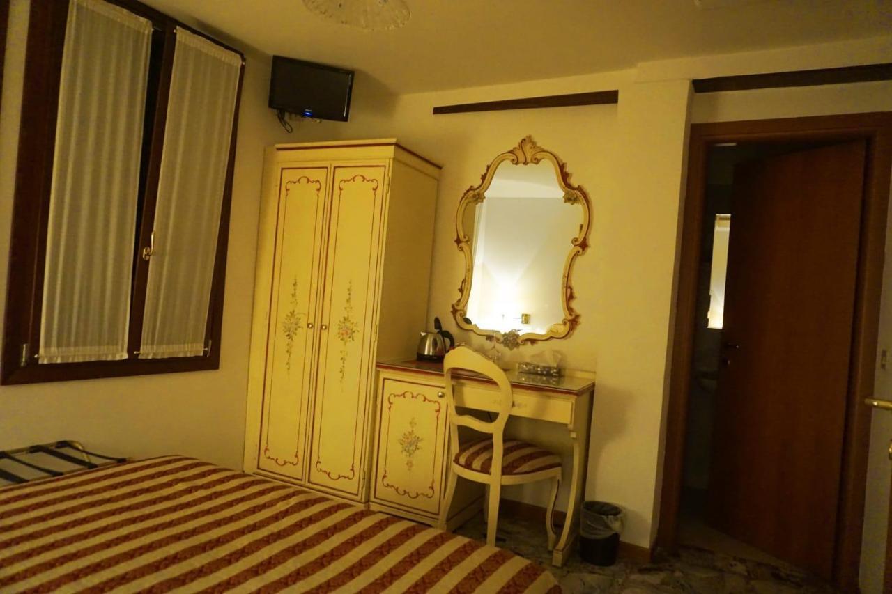 Guesthouse Al Profeta Venedig Exterior foto