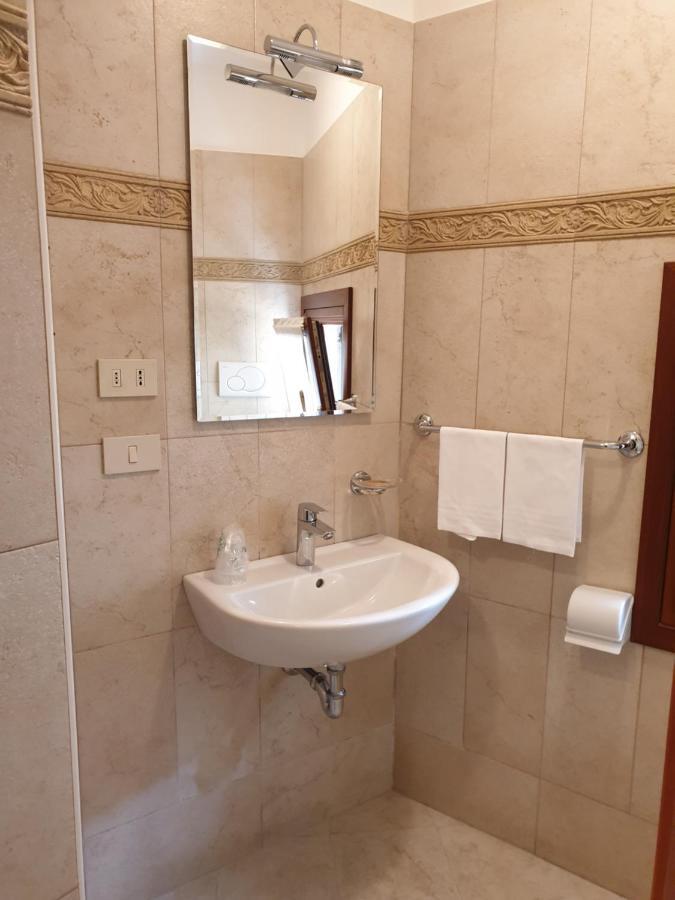 Guesthouse Al Profeta Venedig Zimmer foto